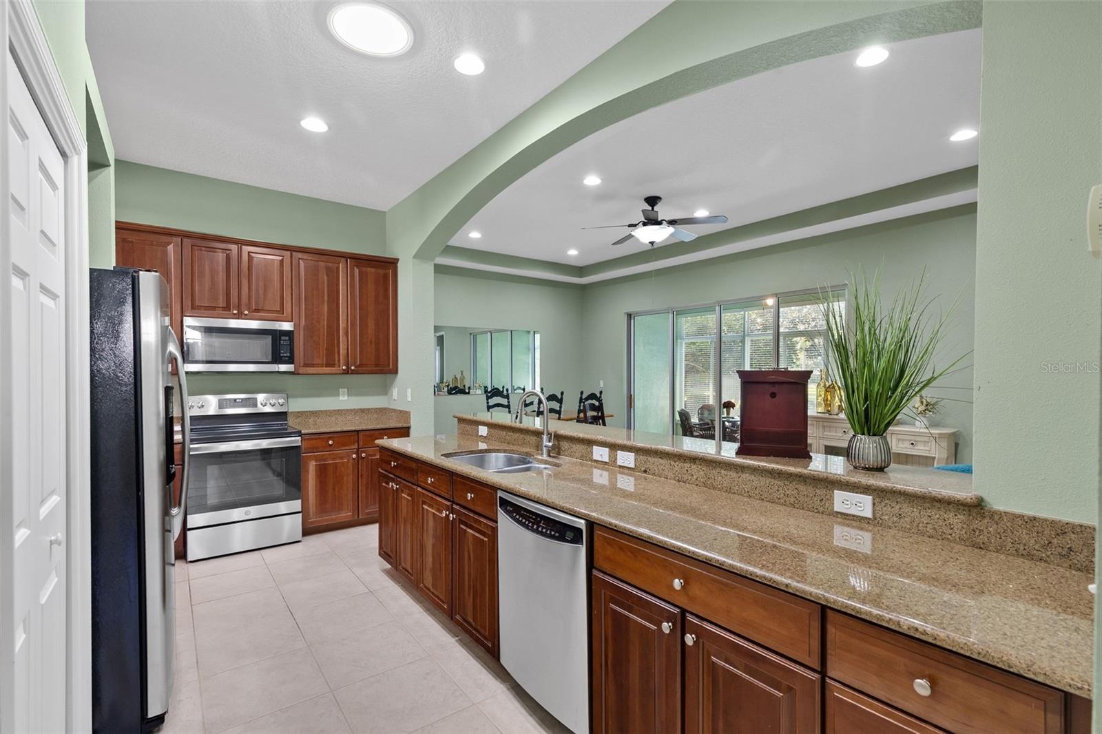 KINGS POINT - Residential