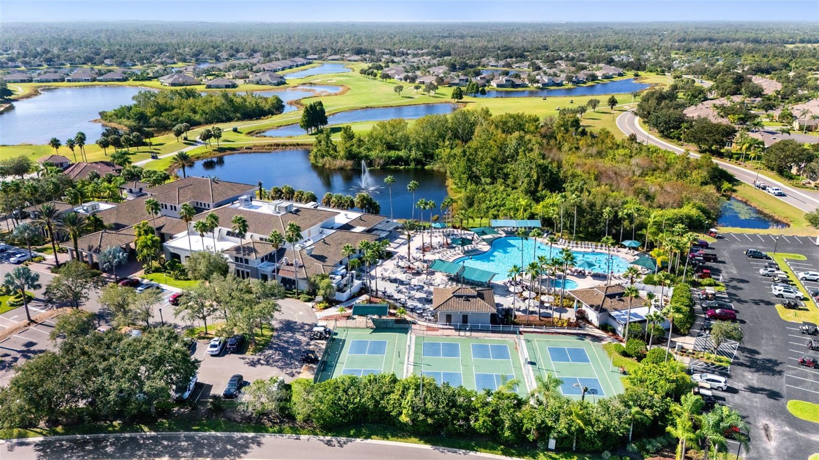 KINGS POINT - Residential