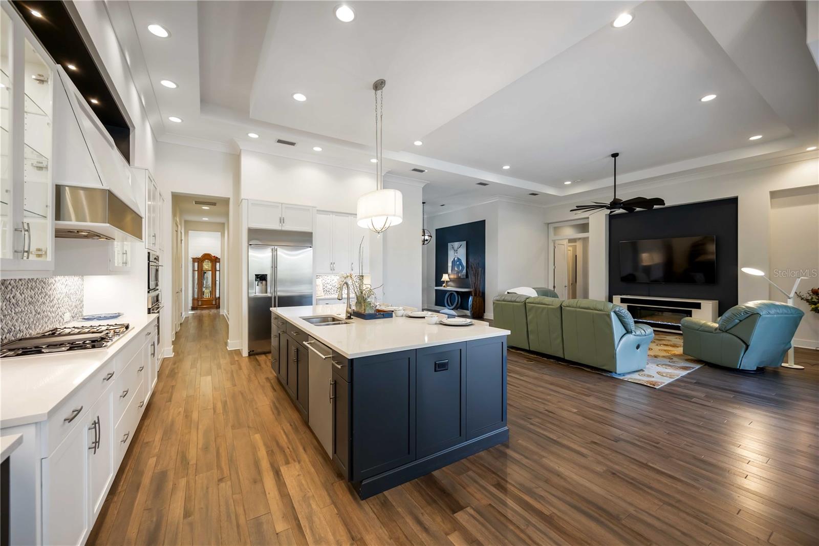 LEGACY ESTS/PALMER RANCH PH 2 - Residential