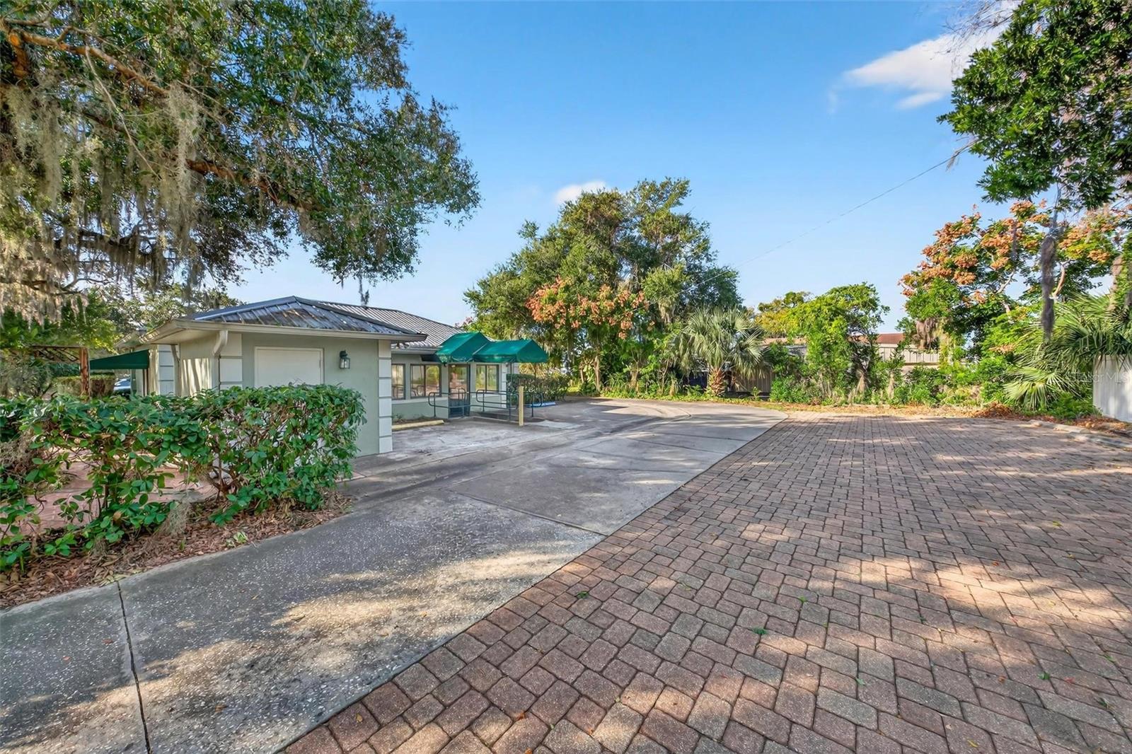 EUSTIS BISHOPS SUB - Commercial Sale