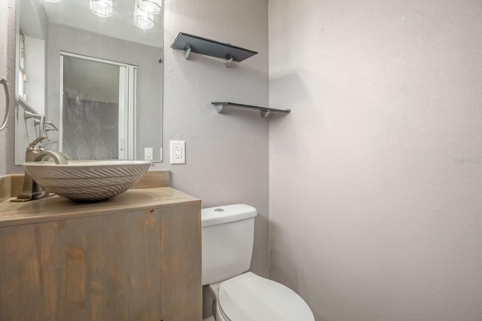 ACADEMY MANOR UNIT 01 - Residential