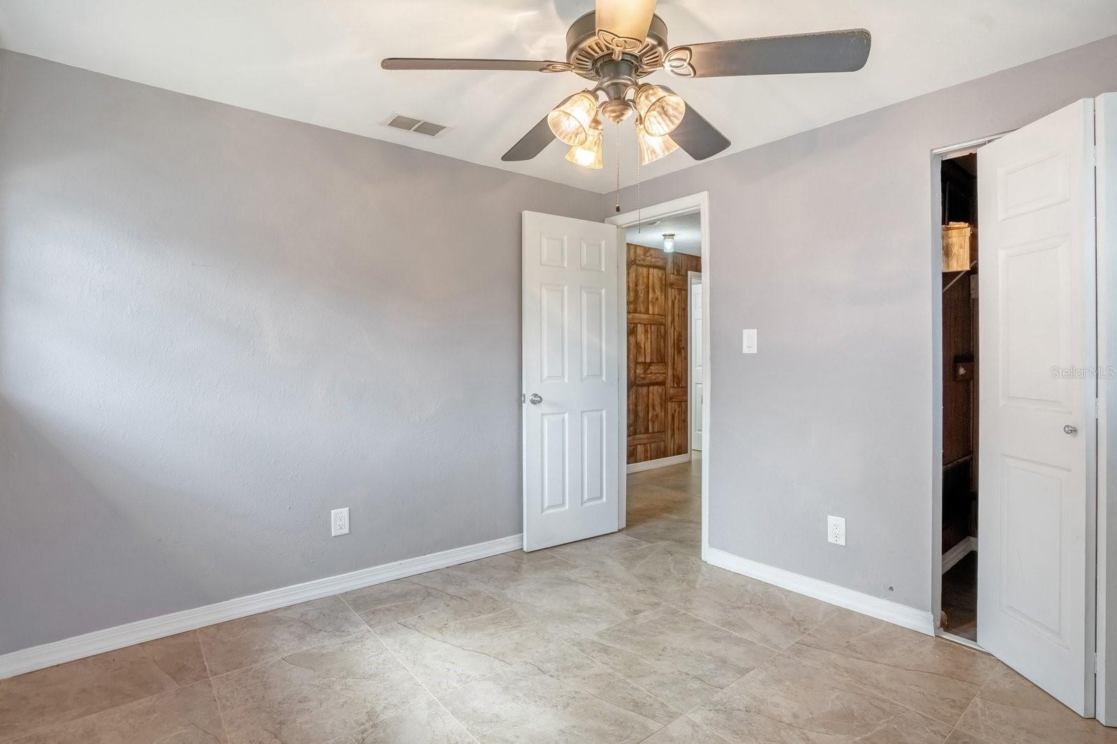 ACADEMY MANOR UNIT 01 - Residential