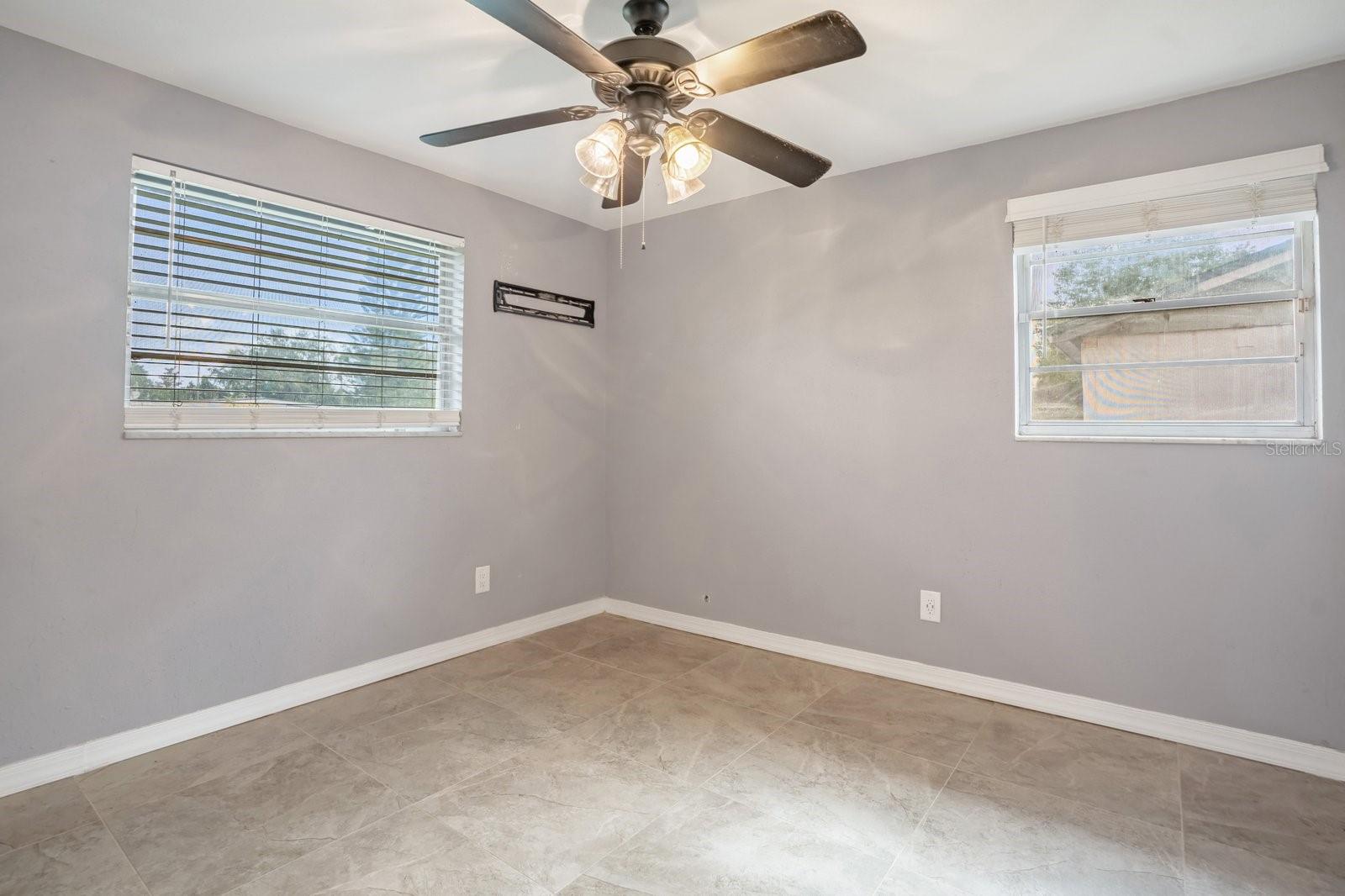 ACADEMY MANOR UNIT 01 - Residential