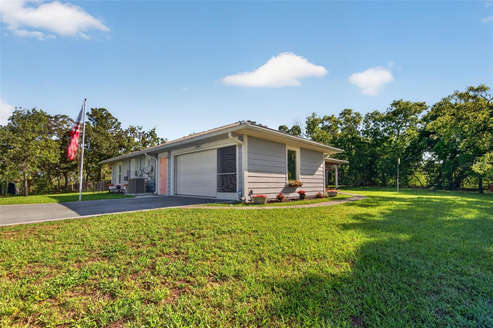 ROYAL HIGLANDS - Residential