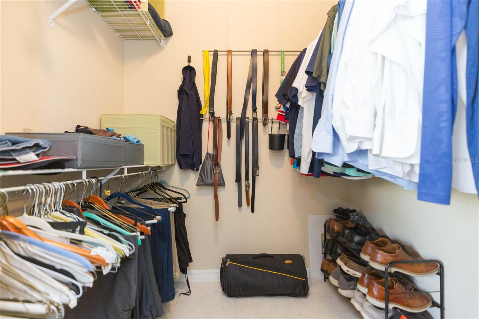 ISLAND WALK A CONDO - Residential Lease