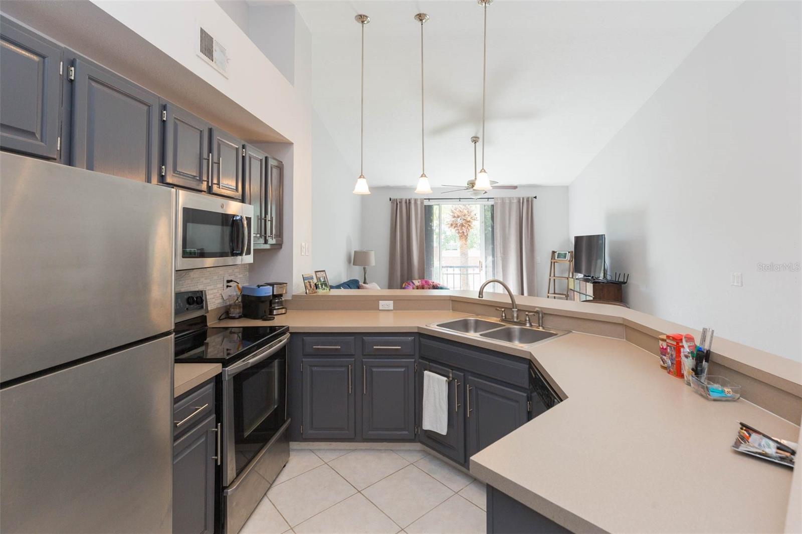 ISLAND WALK A CONDO - Residential Lease