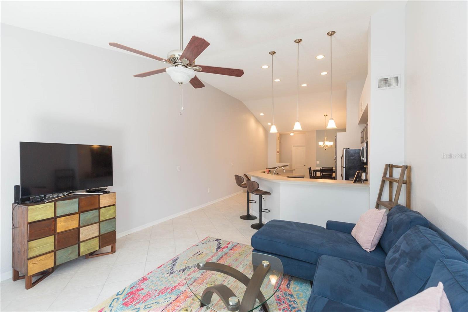 ISLAND WALK A CONDO - Residential Lease