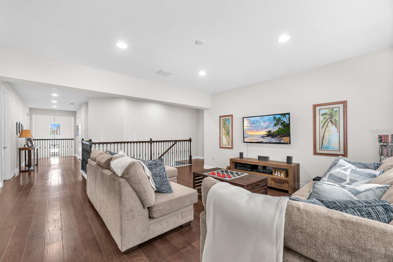 STARLING OAKS - Residential