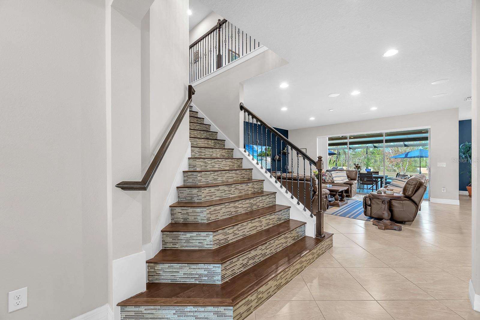 STARLING OAKS - Residential