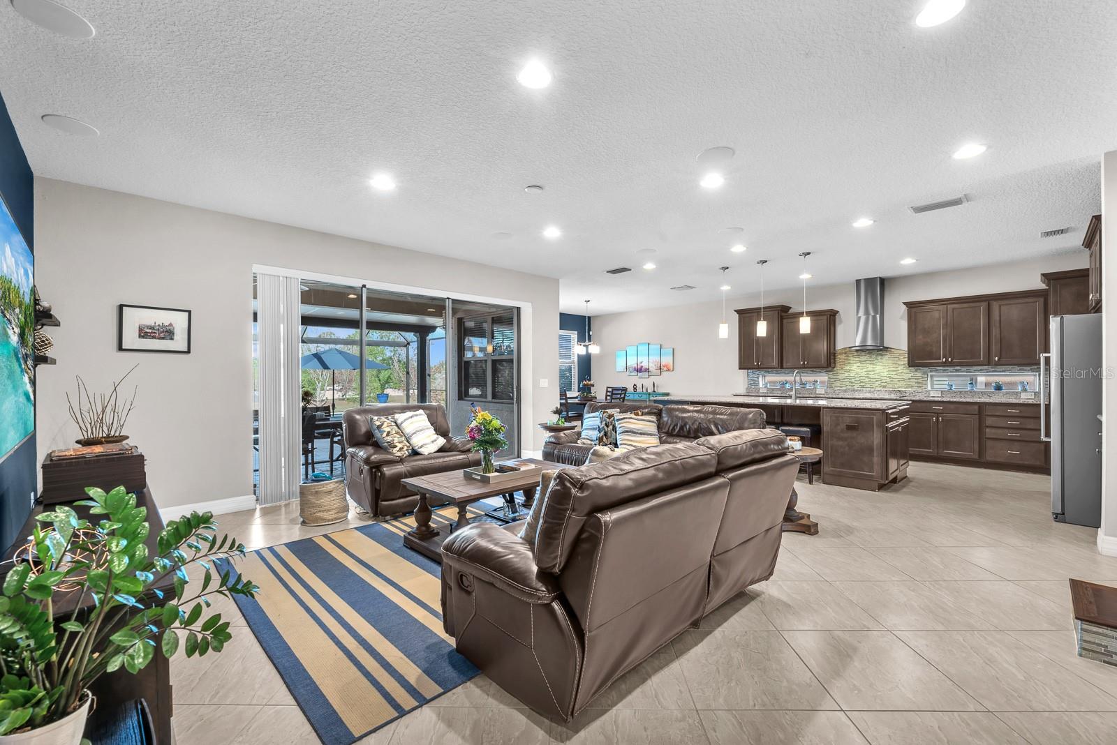 STARLING OAKS - Residential