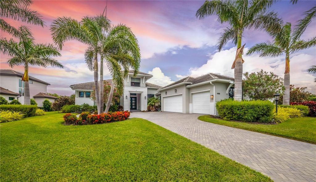 Photo of 5408 Greenbrook Drive, Sarasota, FL 34238 (MLS # R4909553)