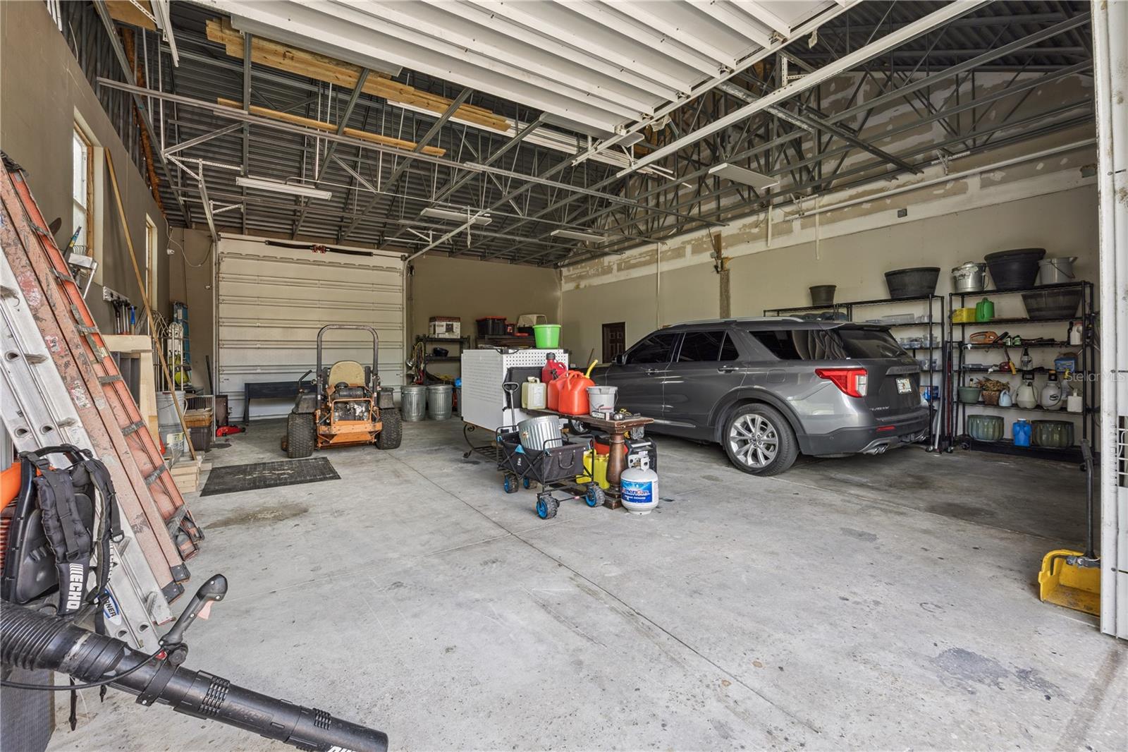 GROVELAND FARMS 21-23-24 - Residential