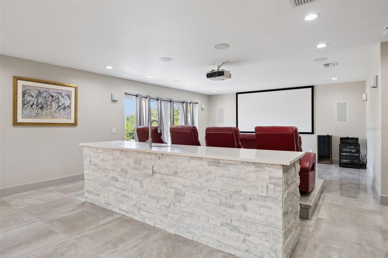 GROVELAND FARMS 21-23-24 - Residential