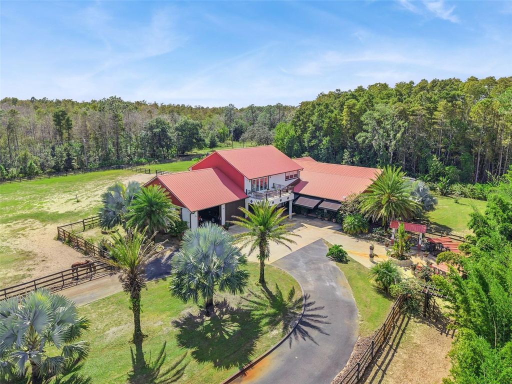 Photo of 8515 Bay Lake Road, Groveland, FL 34736 (MLS # G5103464)