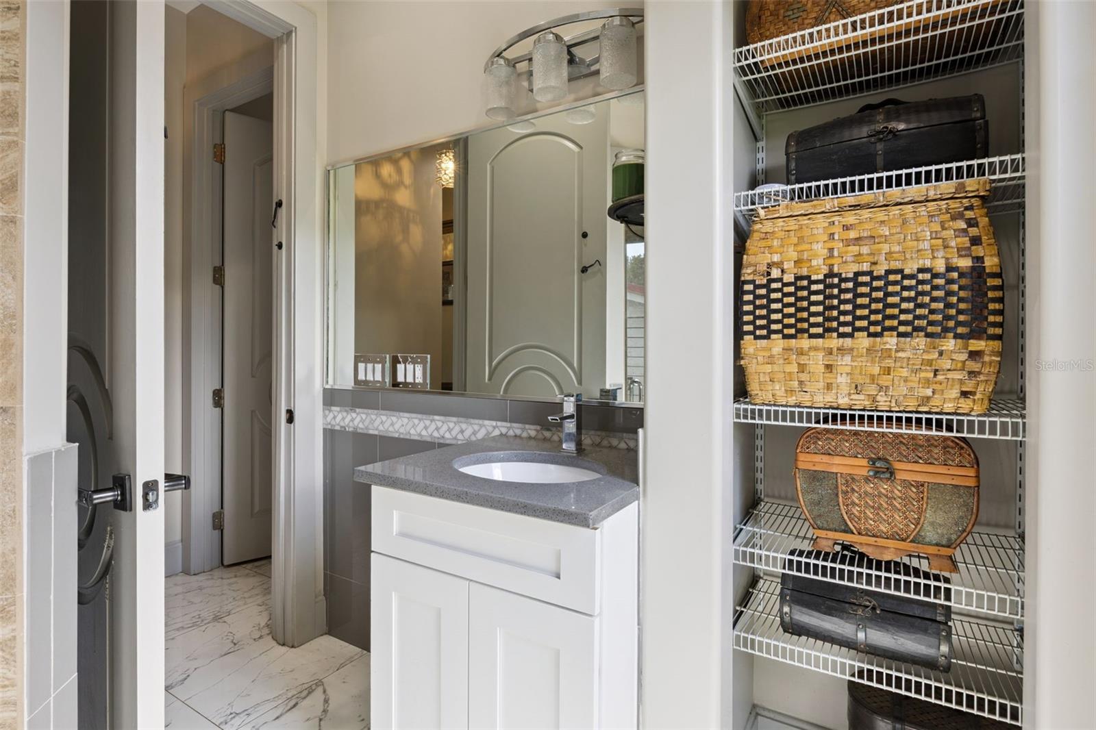 GROVELAND FARMS 21-23-24 - Residential