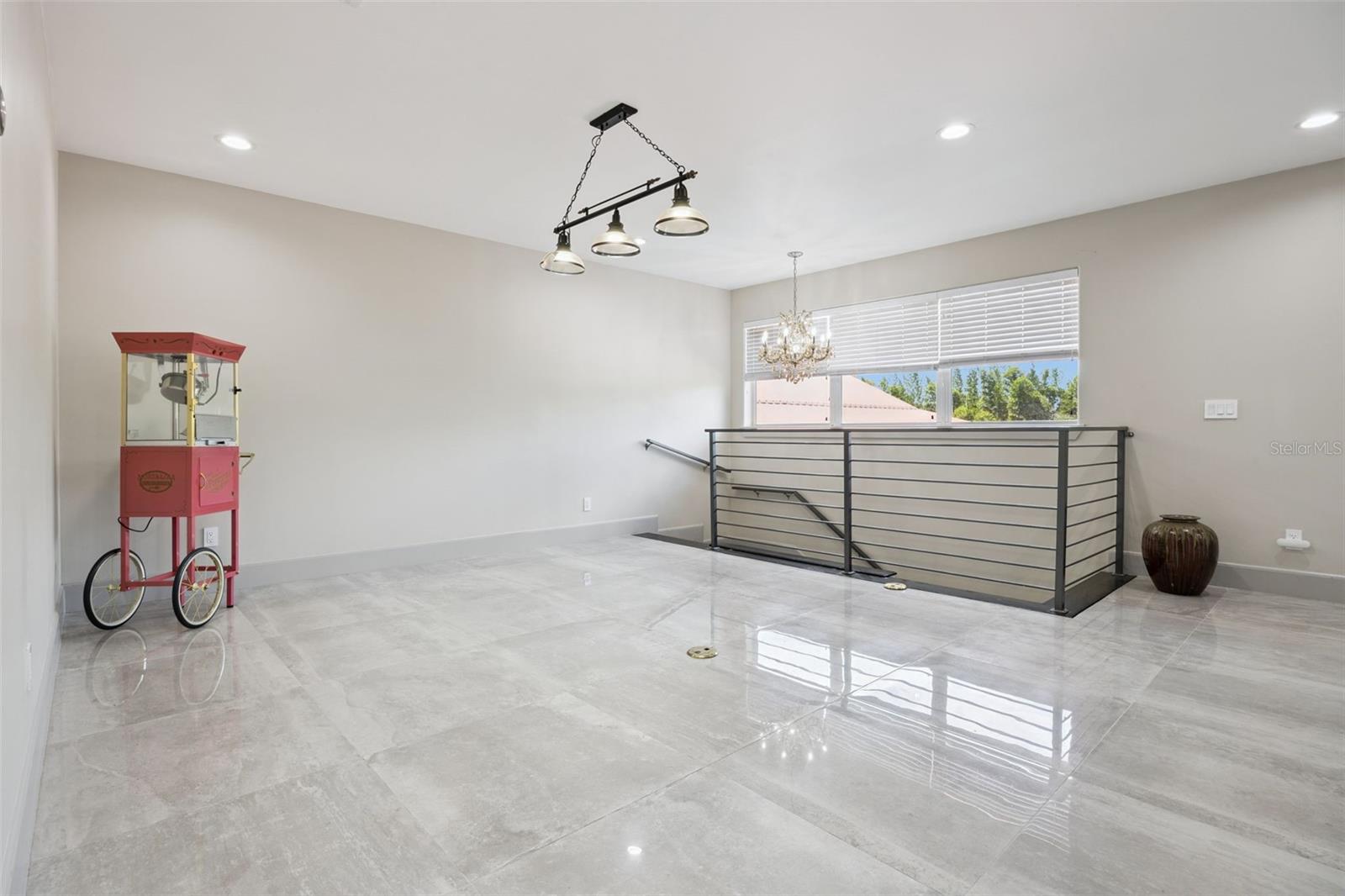 GROVELAND FARMS 21-23-24 - Residential