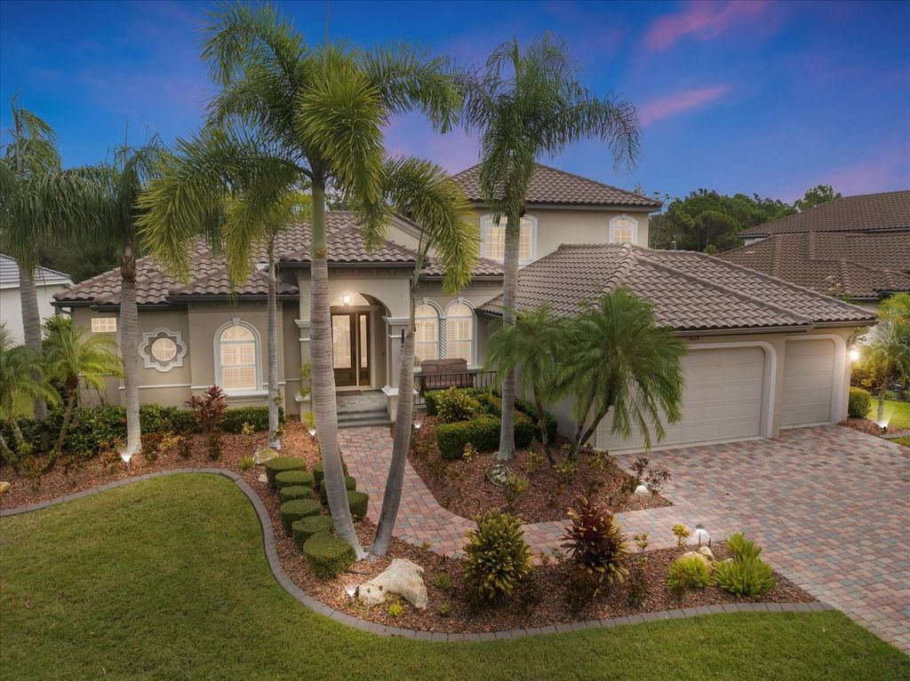 Photo of 7629 Harrington Lane, Bradenton, FL 34202 (MLS # A4669002)