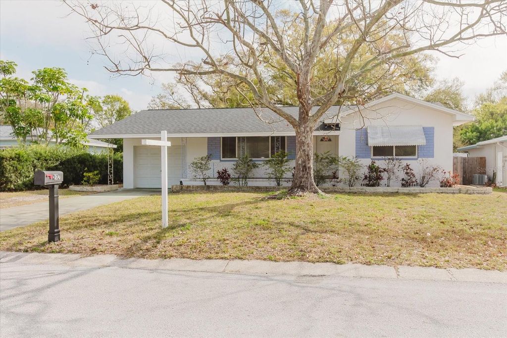 Photo of 103 N Meteor Avenue, Clearwater, FL 33765 (MLS # TB8481514)