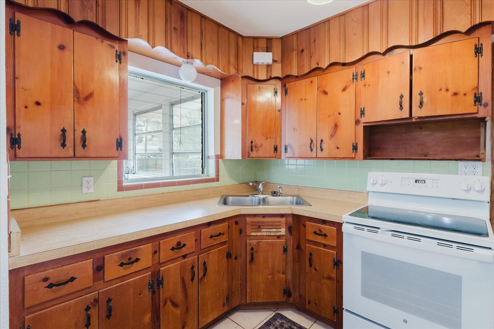 SKY CREST UNIT 6 - Residential