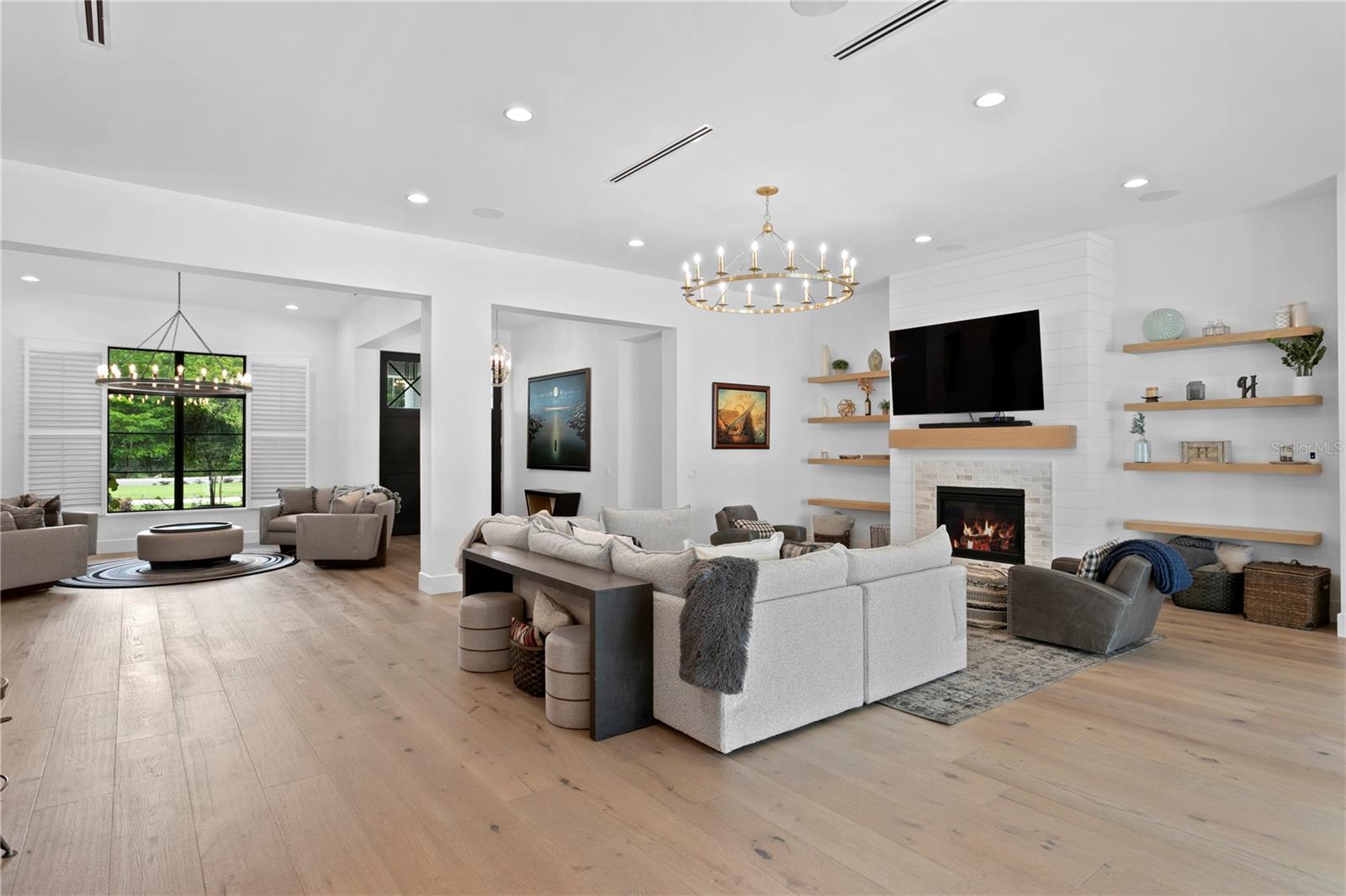 LIBERTY OAKS - Residential