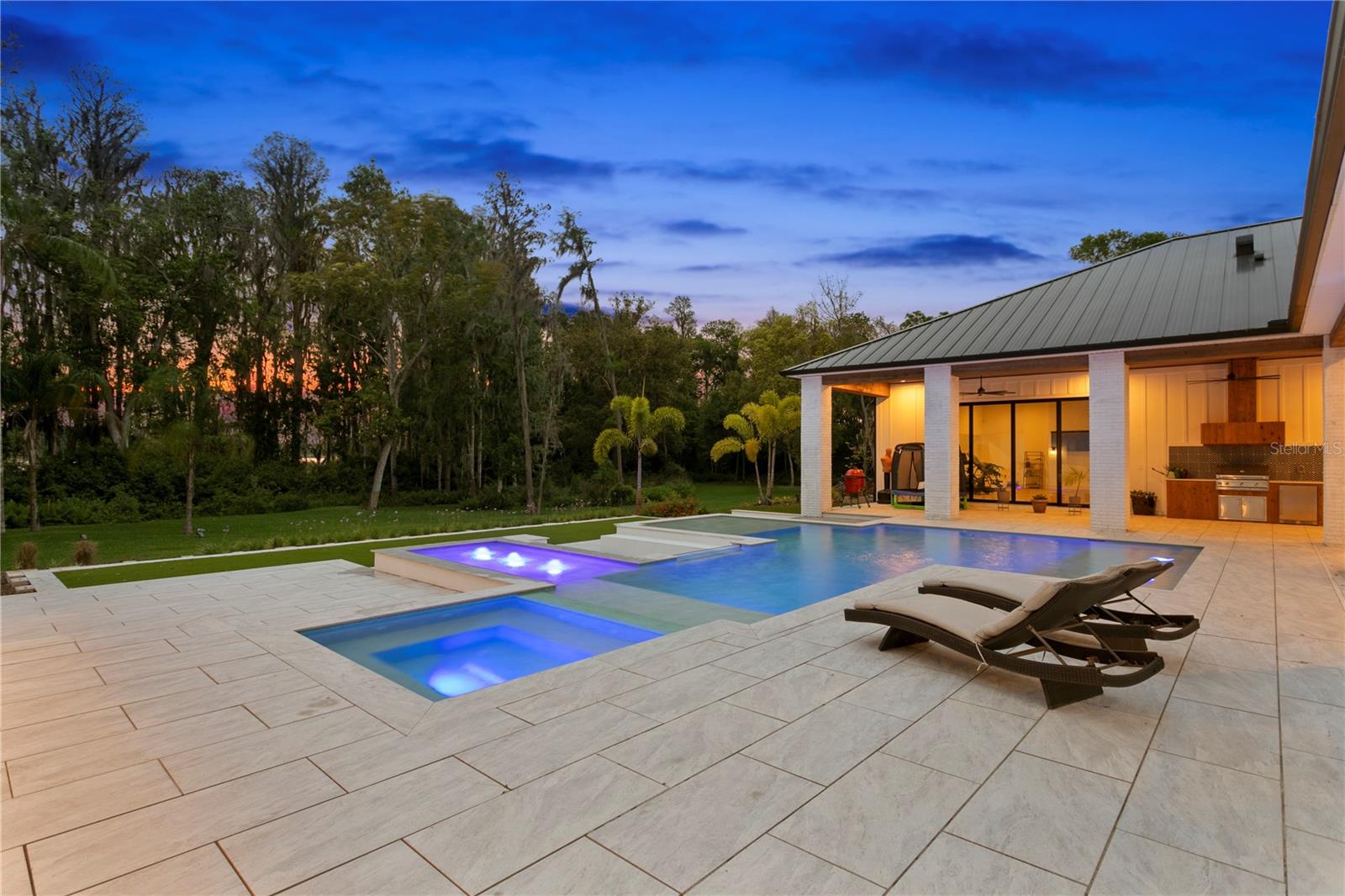 LIBERTY OAKS - Residential