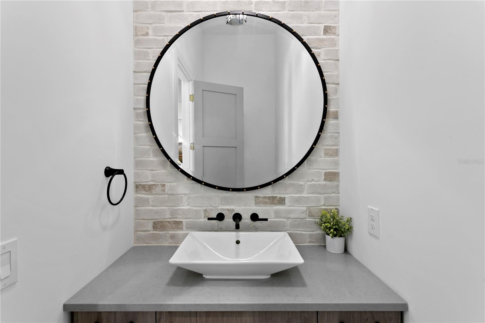 LIBERTY OAKS - Residential