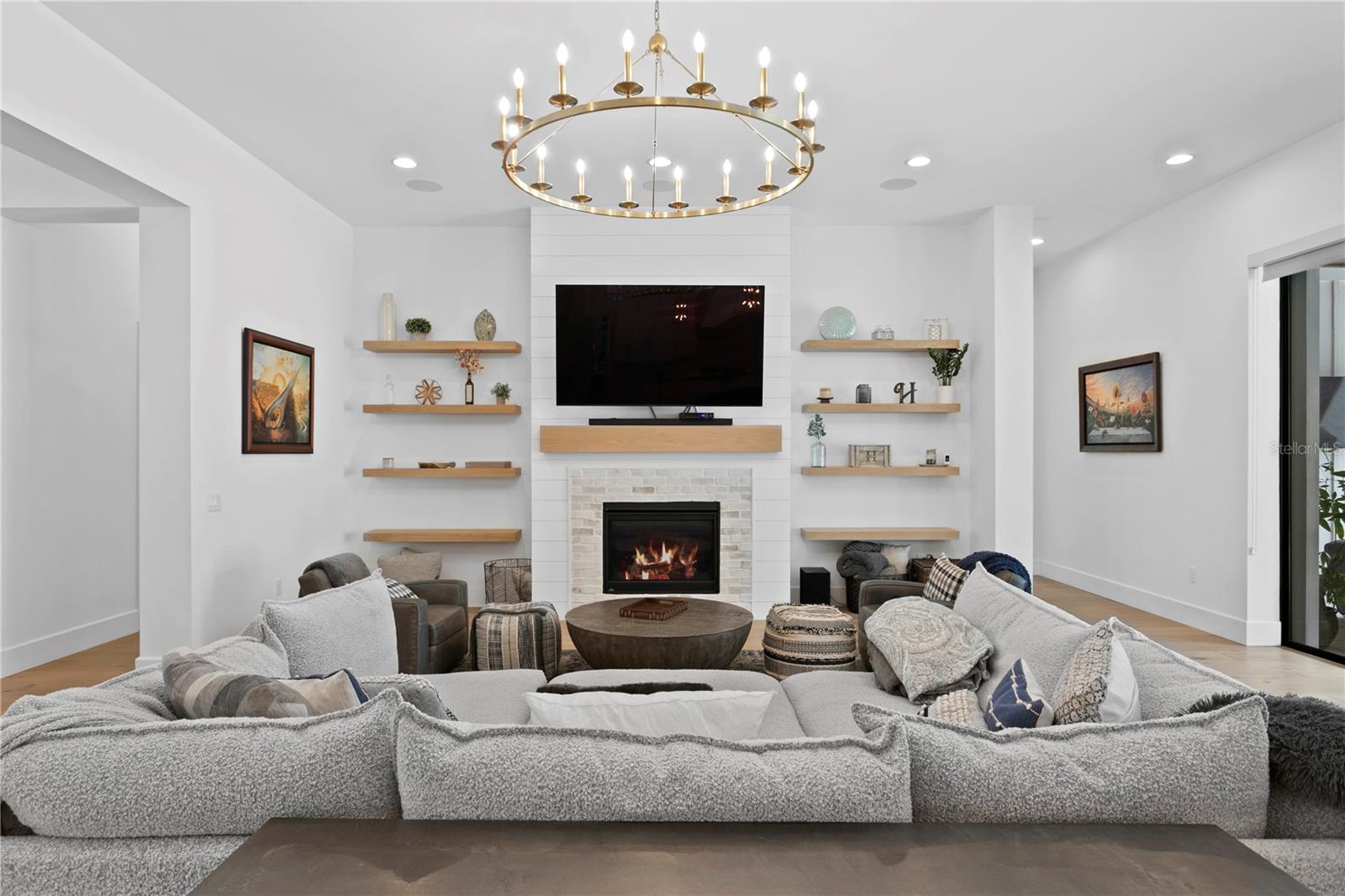 LIBERTY OAKS - Residential