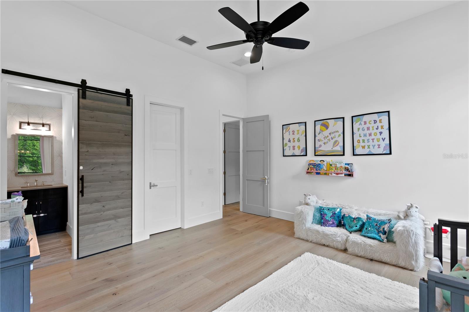 LIBERTY OAKS - Residential