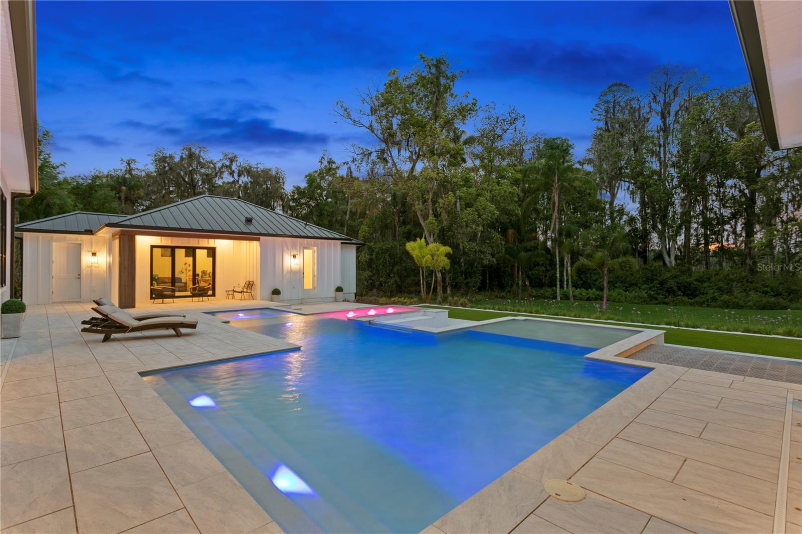 LIBERTY OAKS - Residential