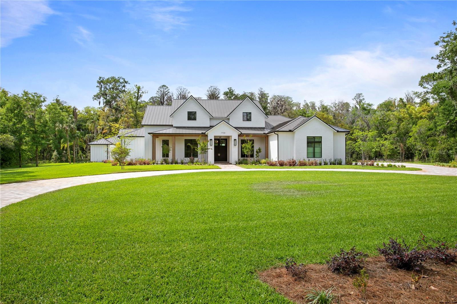 LIBERTY OAKS - Residential