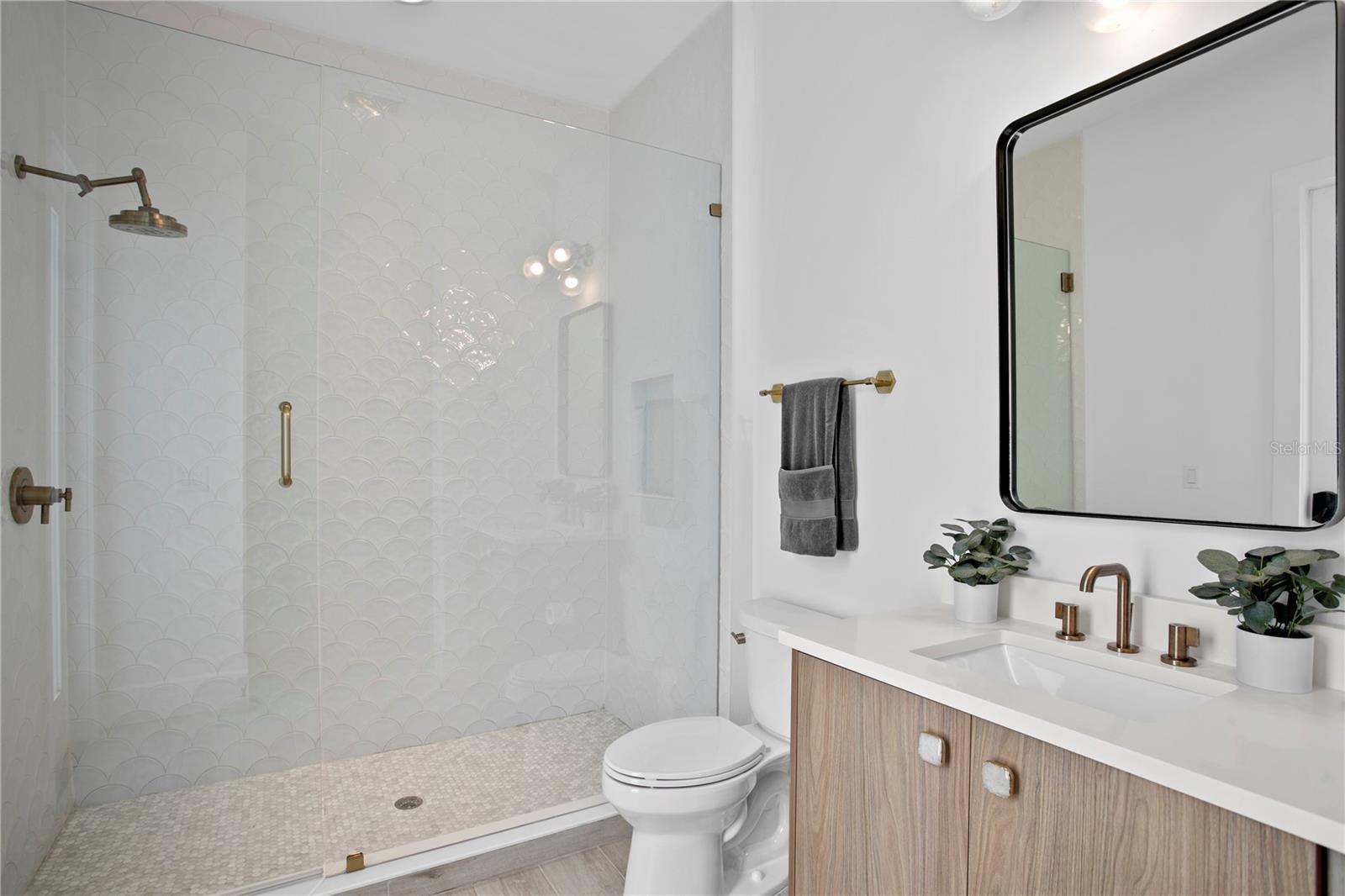 LIBERTY OAKS - Residential