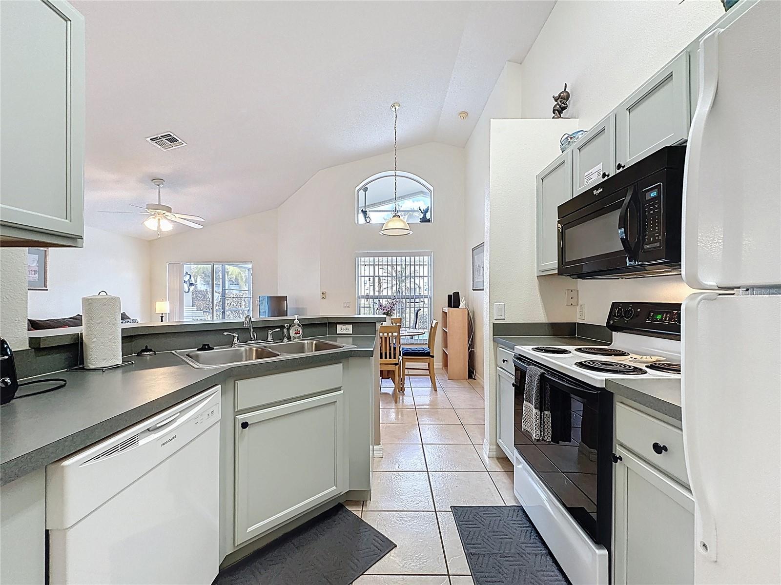 SOUTHERN DUNES ESTATES ADD - Residential