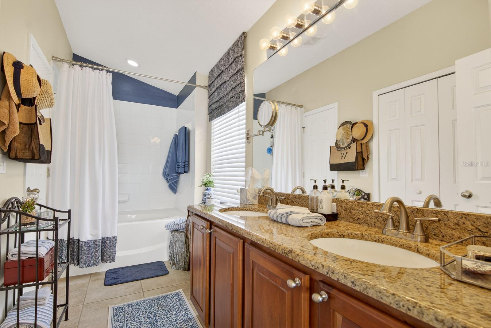 LITTLE CREEK - Residential