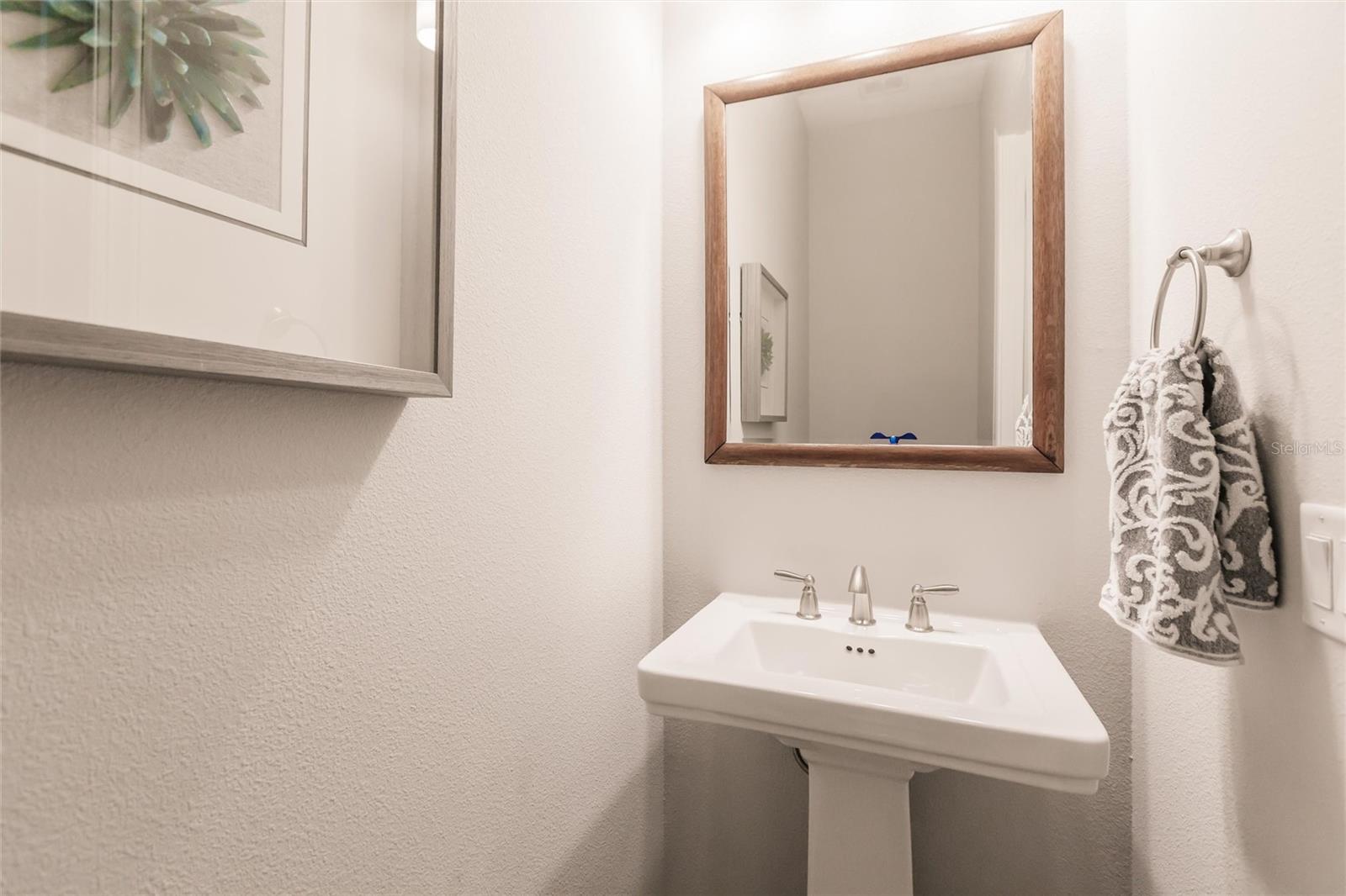 AZARIO ESPLANADE PH II SUBPH C-O - Residential