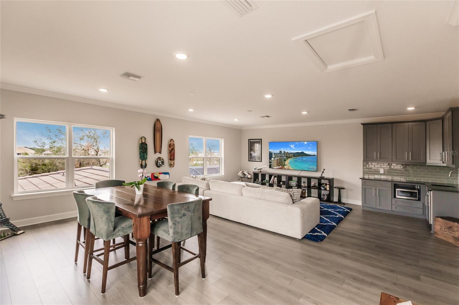 AZARIO ESPLANADE PH II SUBPH C-O - Residential