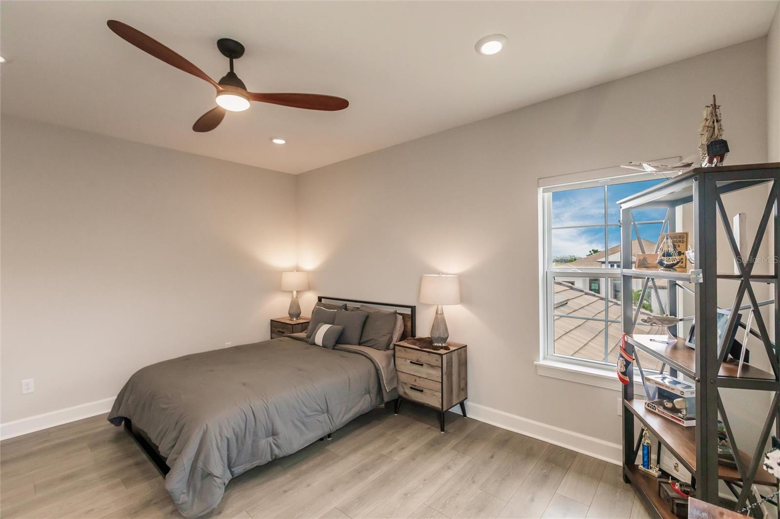 AZARIO ESPLANADE PH II SUBPH C-O - Residential