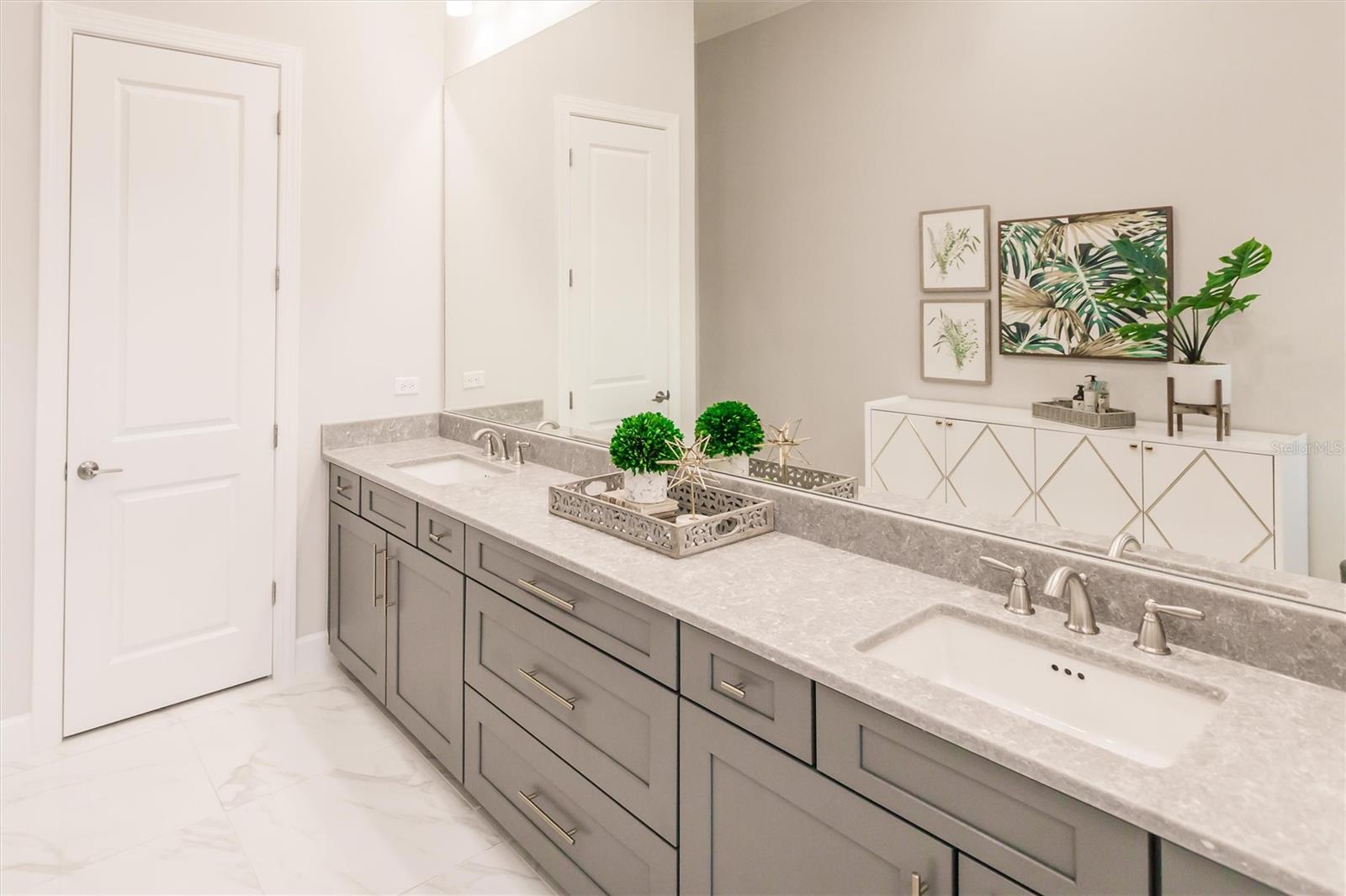 AZARIO ESPLANADE PH II SUBPH C-O - Residential