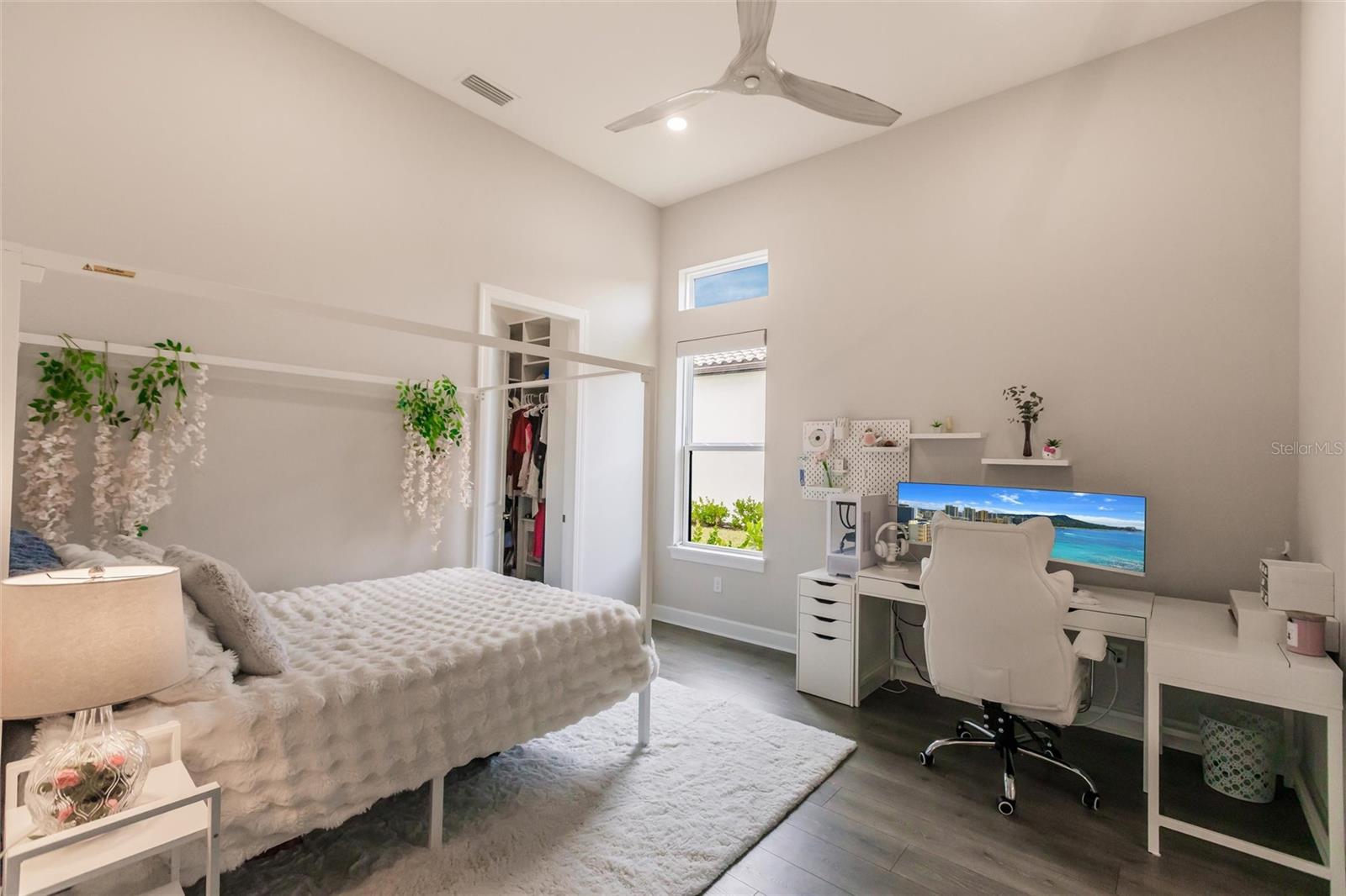 AZARIO ESPLANADE PH II SUBPH C-O - Residential