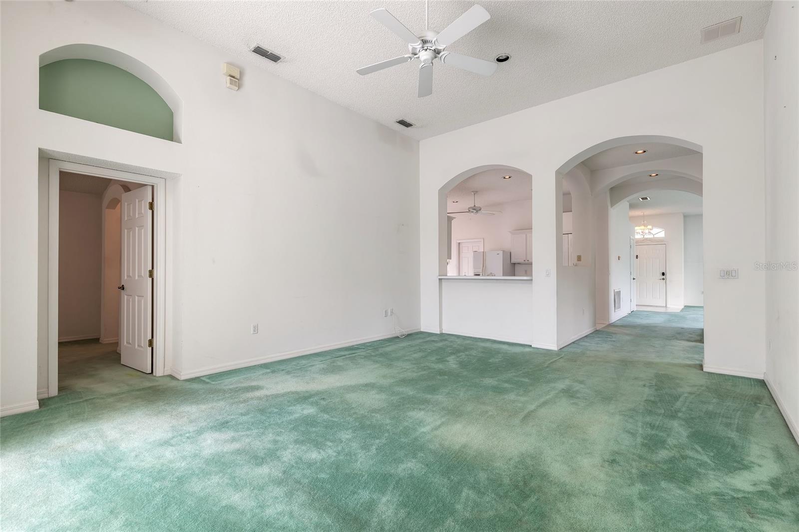 LIONS PAW JUBILEE ADD PH C - Residential