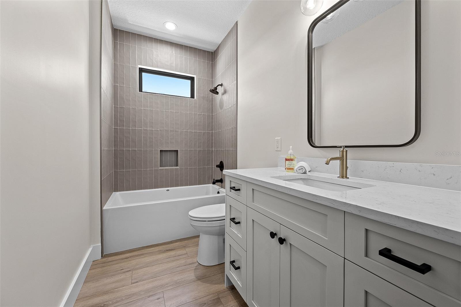 HUNTERS RIDGE SUB - Residential