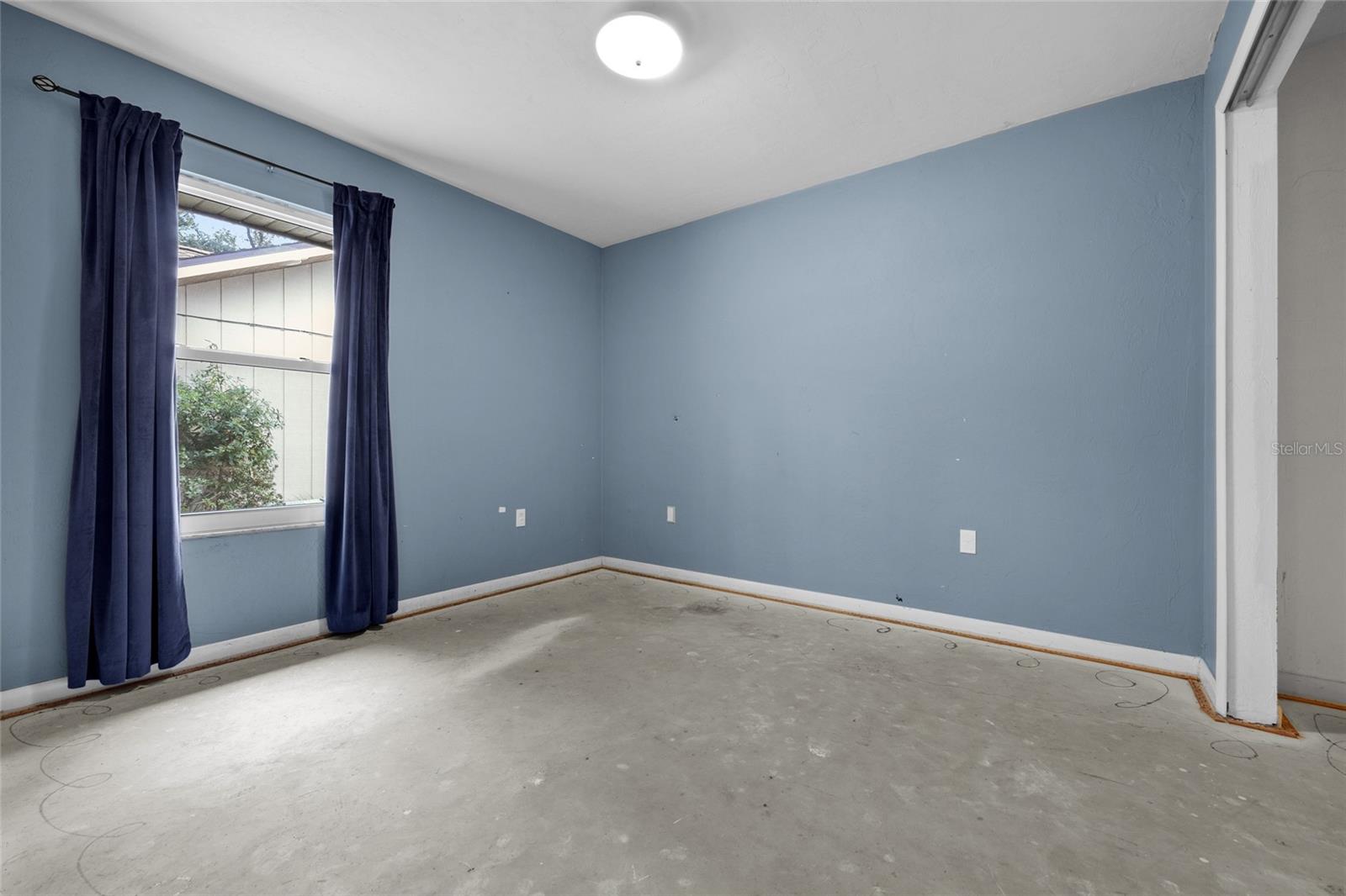 SUMMER CREEK - Residential