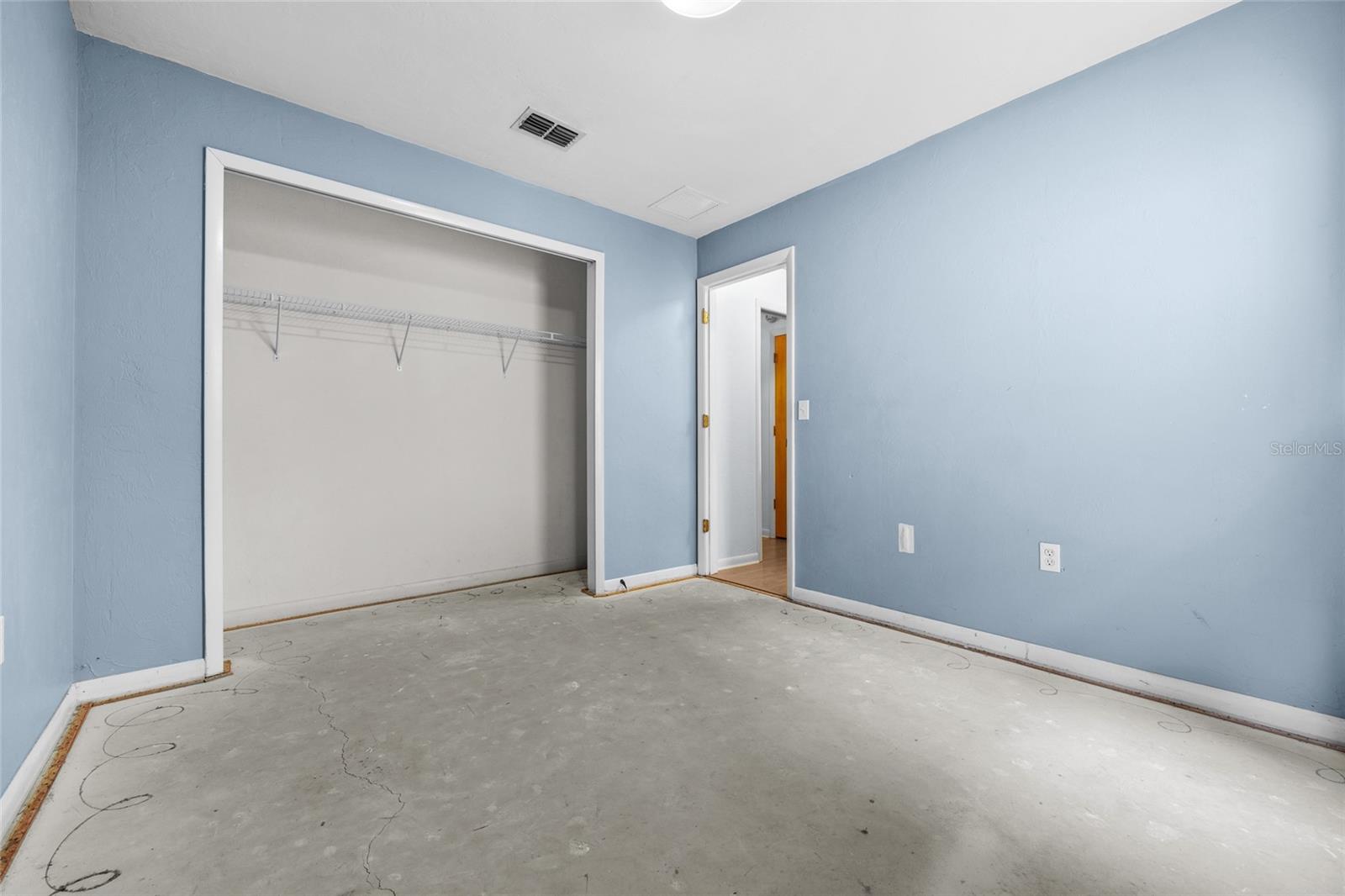 SUMMER CREEK - Residential