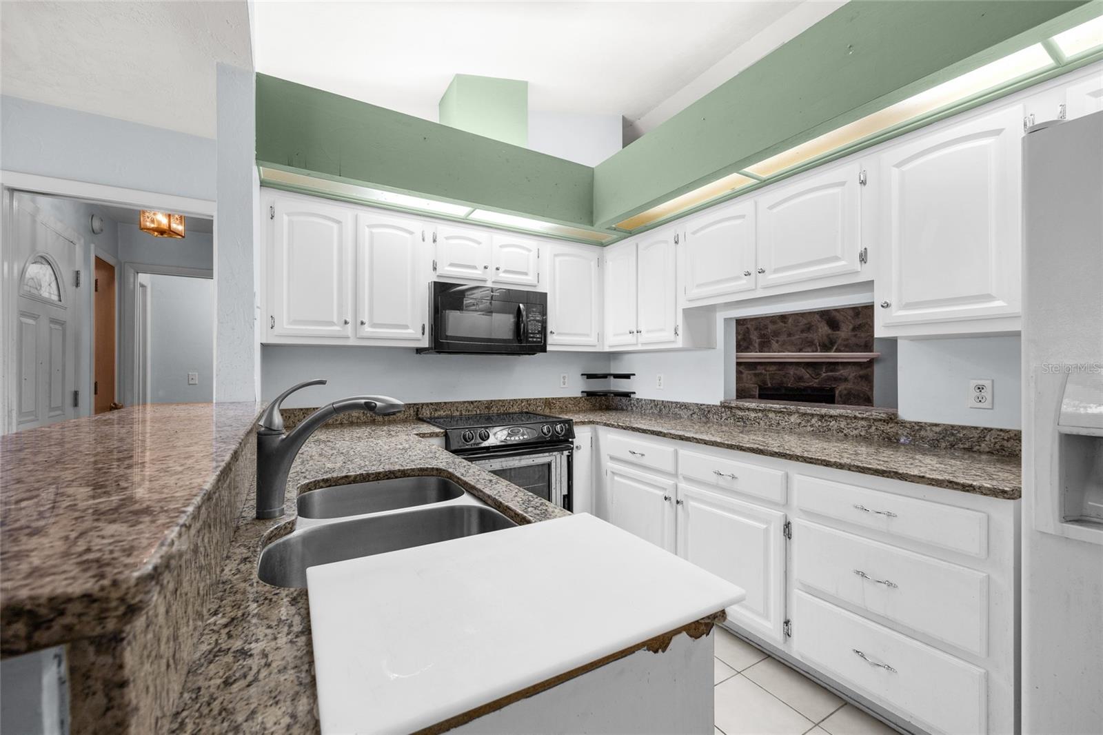 SUMMER CREEK - Residential