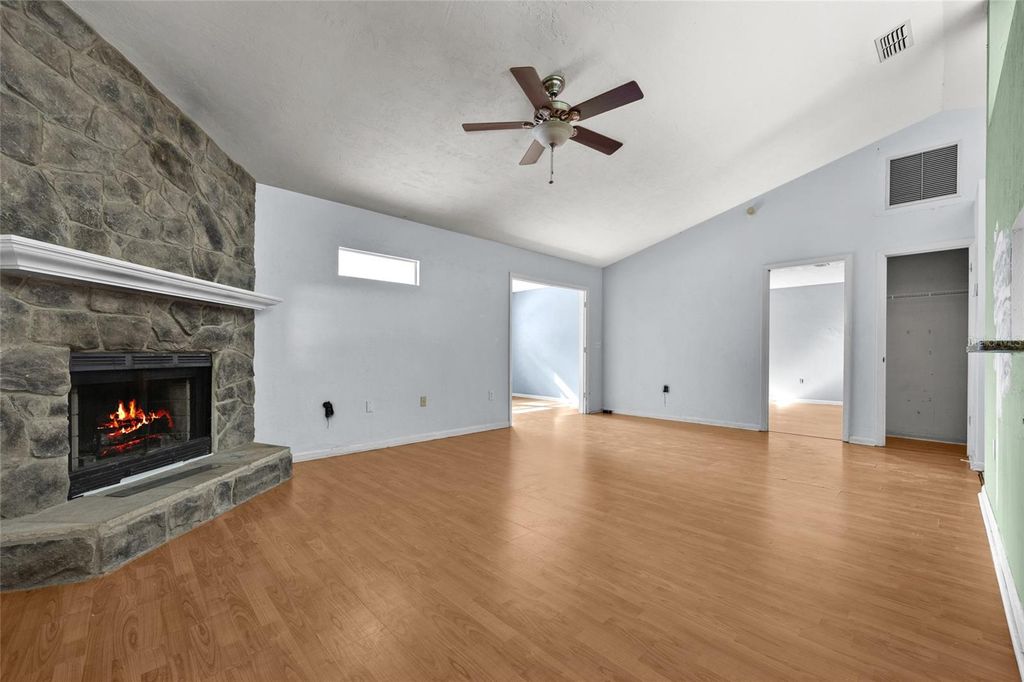 Photo of 5911 NW 44th Pl, Gainesville, FL 32606 (MLS # GC535733)