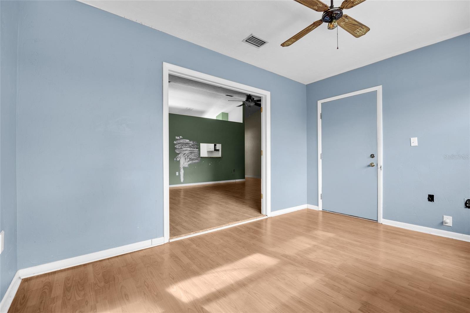 SUMMER CREEK - Residential