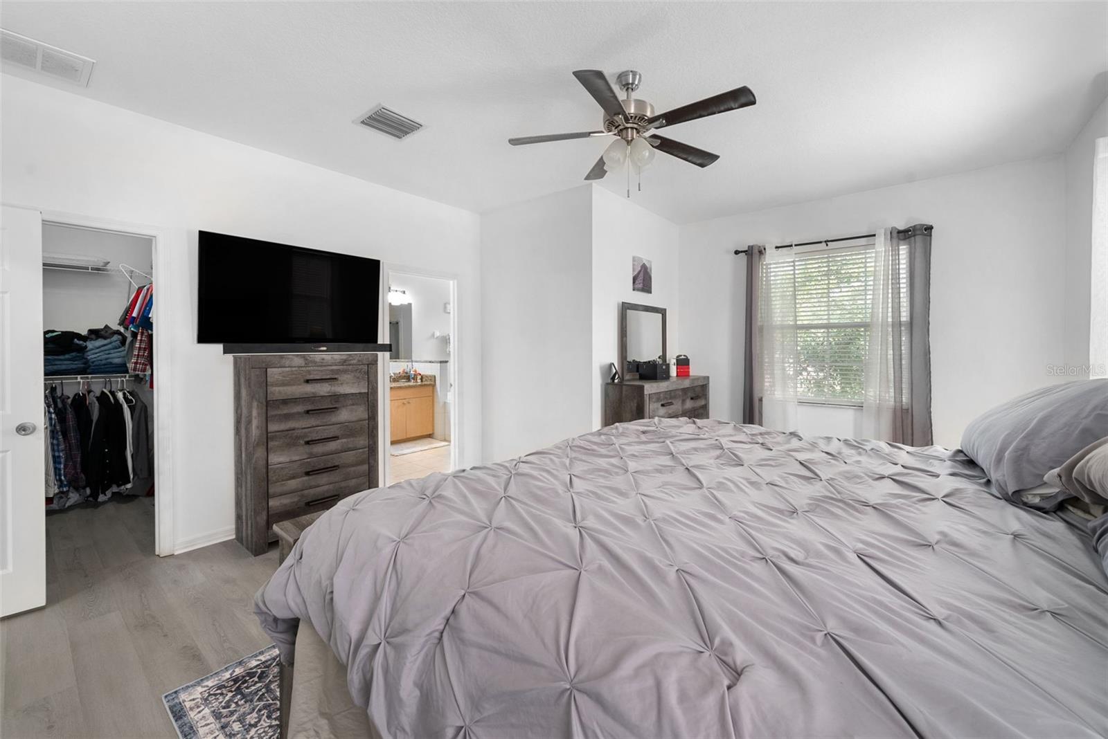 MEADOWS AT LARGO - Residential