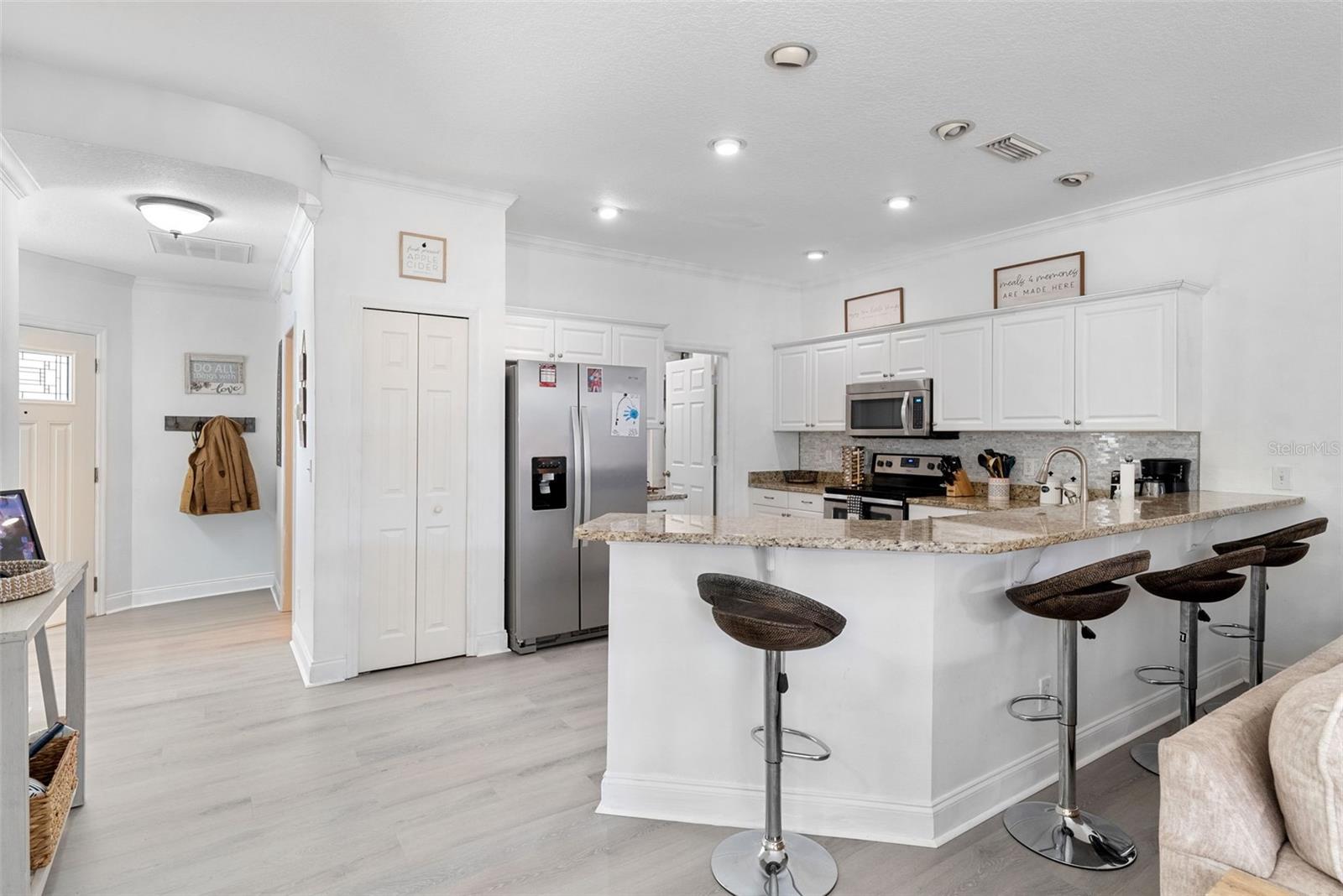 MEADOWS AT LARGO - Residential