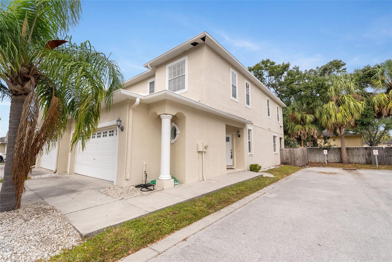 MEADOWS AT LARGO - Residential