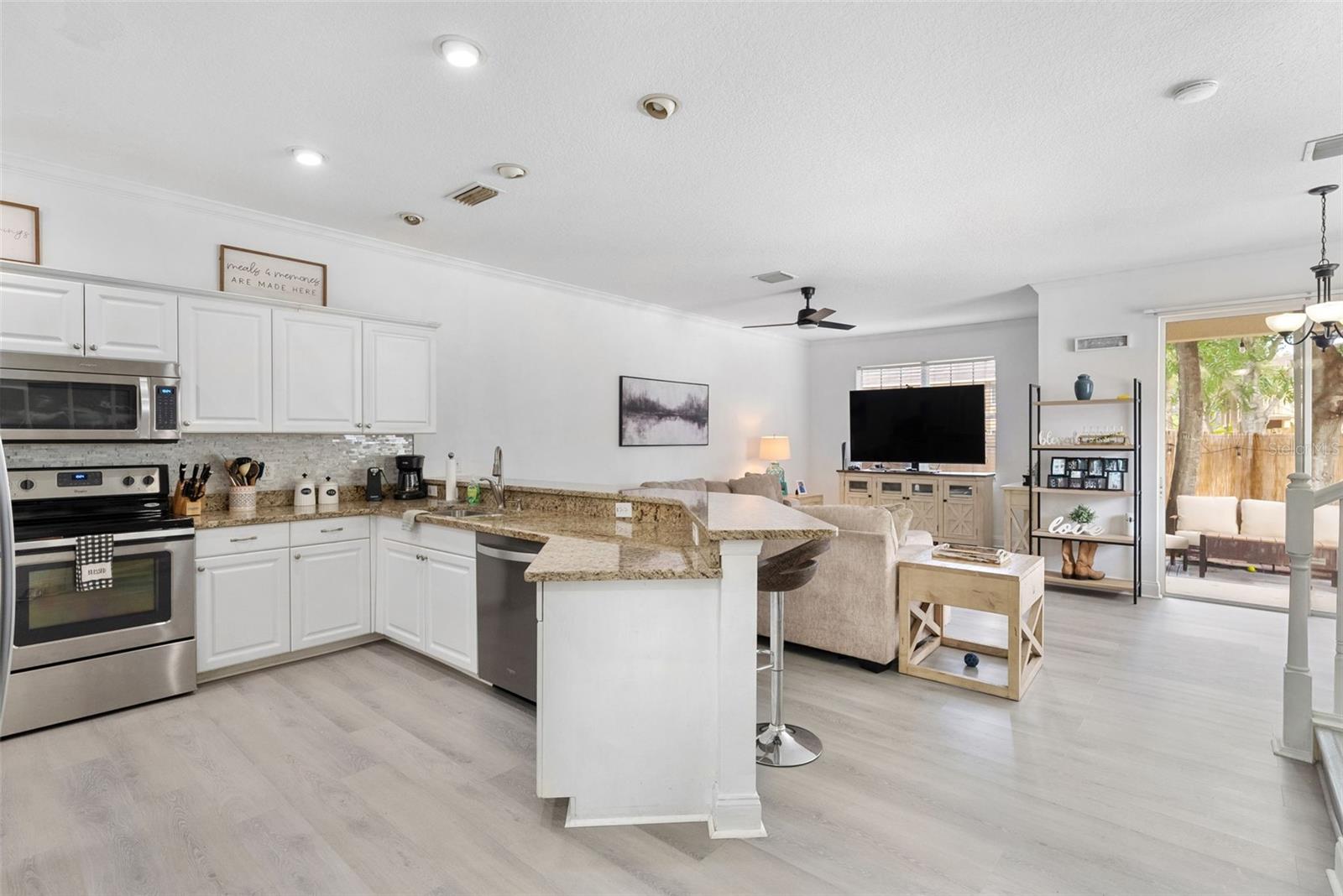 MEADOWS AT LARGO - Residential