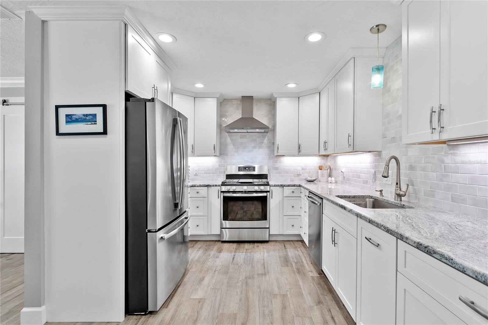VENEZIA PARK REP - Residential